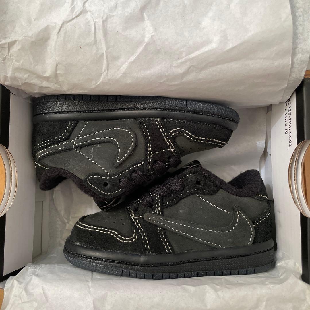NIKE ジョーダン１LOW トラヴィススコット　ブラックファントム Air Jordan 1 Low x Travis Scott 'Black Phantom' (DM7866-001