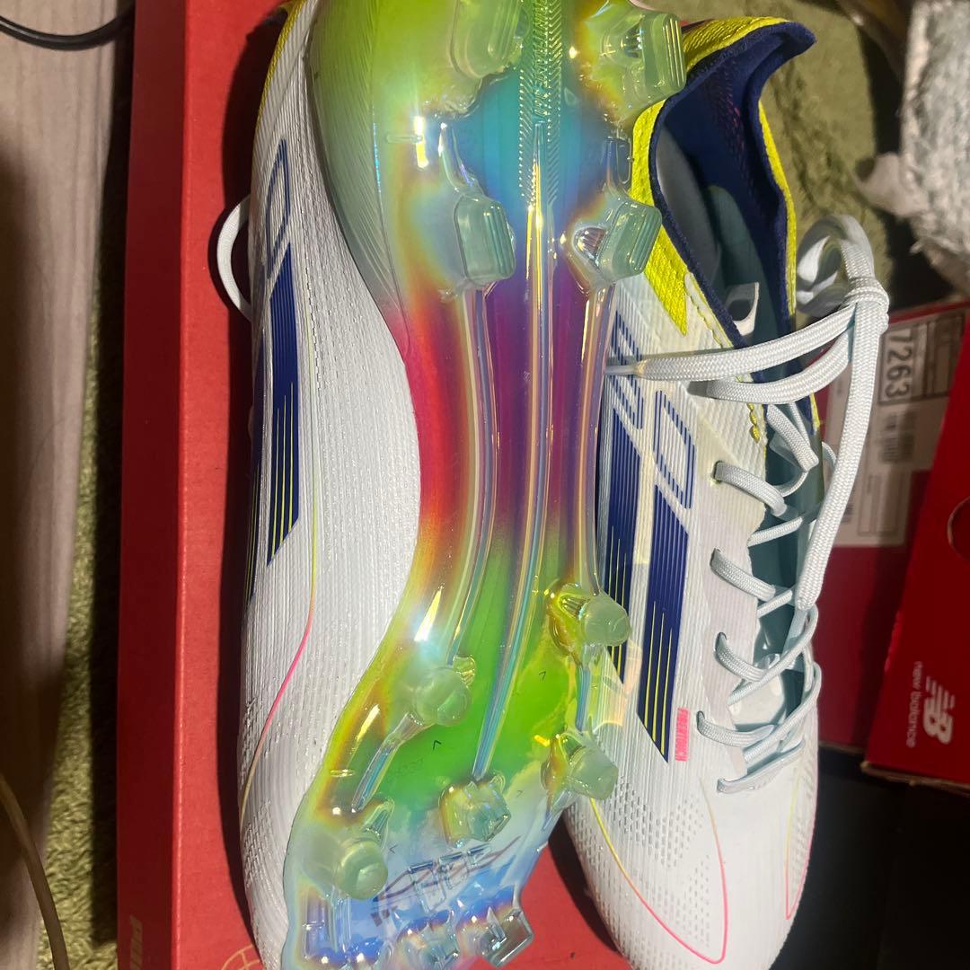 F50 ELITE CAPSULE FG / 天然芝用 26.0cm