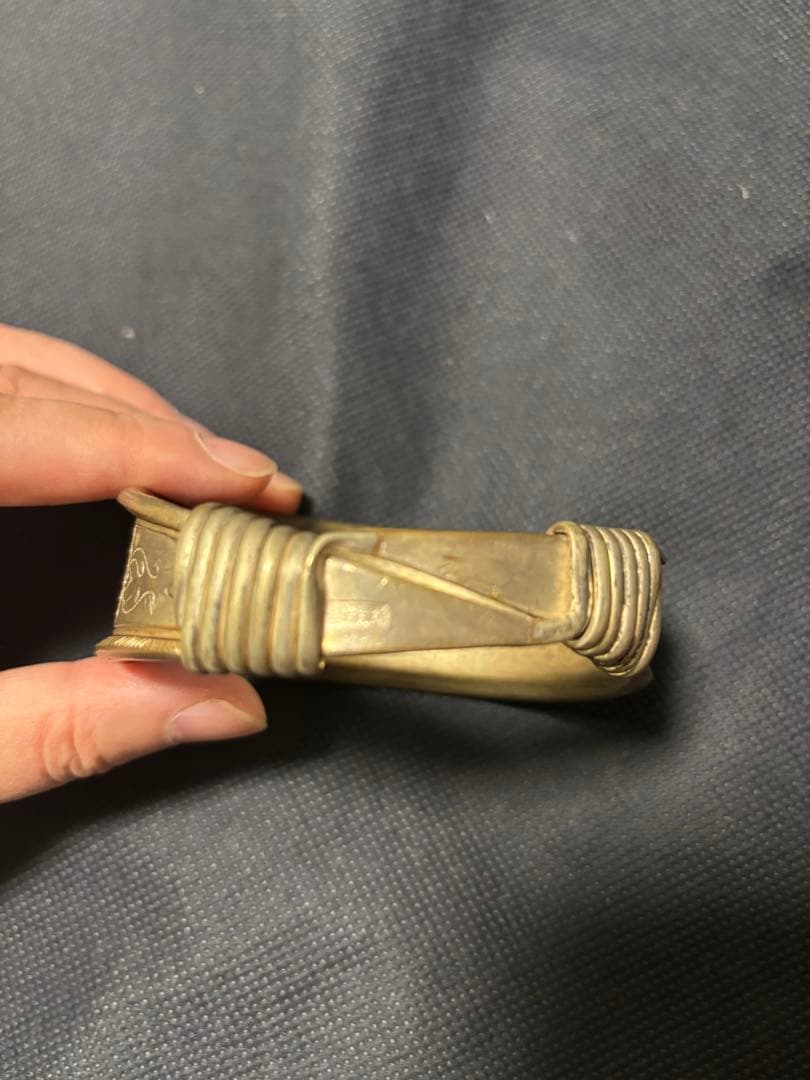 中国古美術品 銀の腕輪 バングル 龍文彫刻 177g