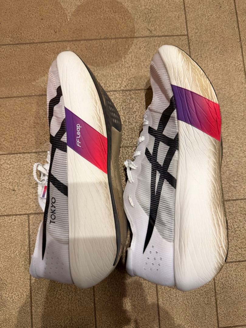 ASICS メタスピードレイ　25.5cm
