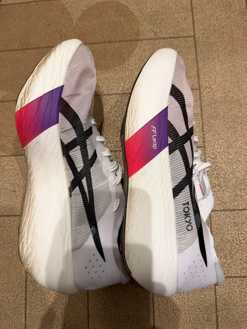 ASICS メタスピードレイ　25.5cm