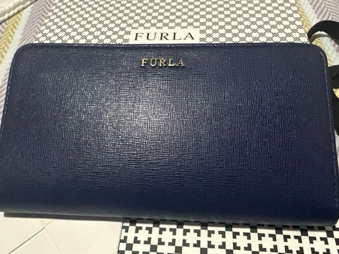 FURLA ネイビー レザー 長財布 新品 フルラ 長財布 レザー フラップ 小銭入れあり ブランド ロング