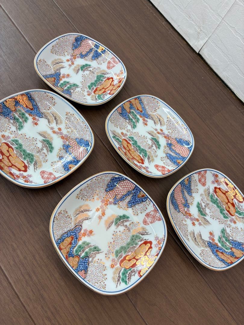 【未使用】有田焼 其泉窯 春秋紋 銘々皿 賞美堂本店5枚セット 有田焼 春秋紋 銘々皿 15cm 其泉窯の通販｜【公式】スタジオイイコロ