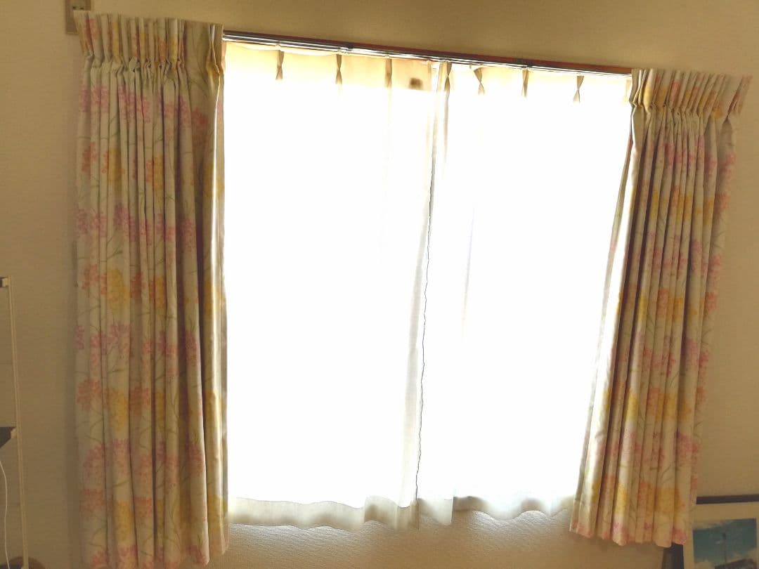 みえこ様専用縦142.5×横104の2枚 ローラアシュレイ カーテン - メルカリ