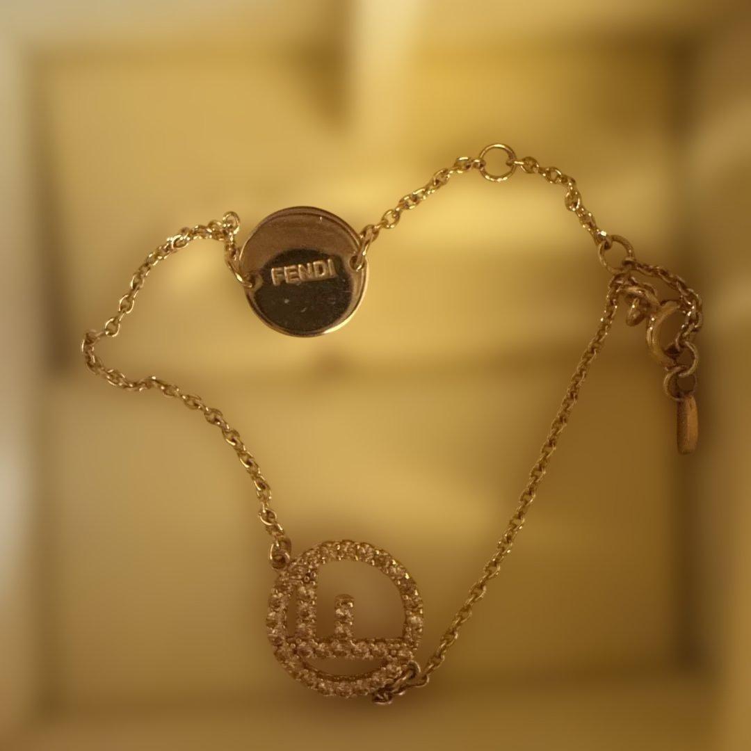 大晦日限定お値段 FENDI ロゴブレスレット 箱 紙袋