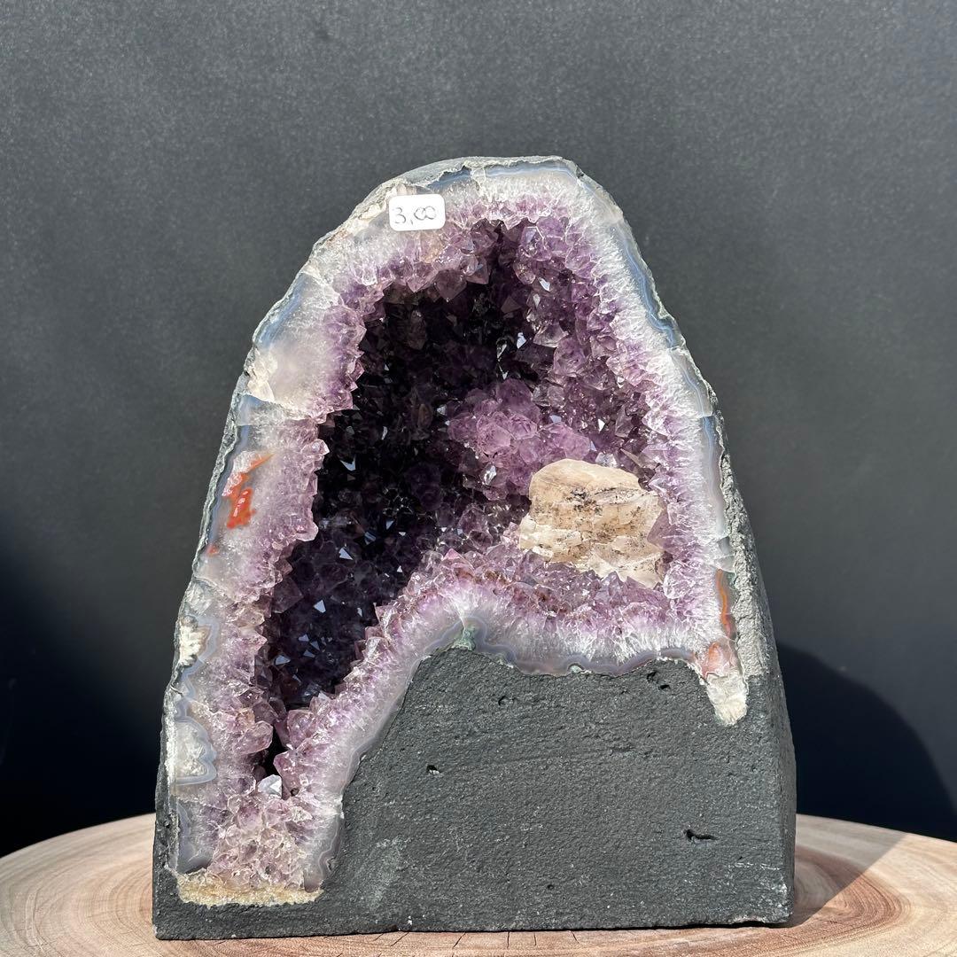 天然石 タイチンルチルクォーツ共生アメジストのドーム 置物G.80