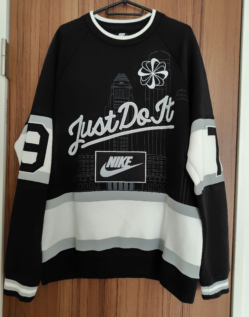 新品☆ NIKE ロサンゼルス Los Angeles 六都市限定スウェット LA限定】NIKE ロサンゼルス Los Angeles 六都市限定スウェット