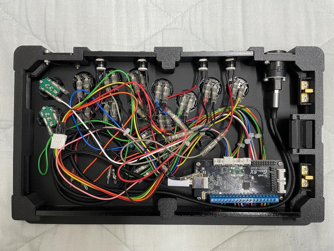 Brook】OneFRAME使用 くろまき工房 薄型傾斜レバーレス アケコン