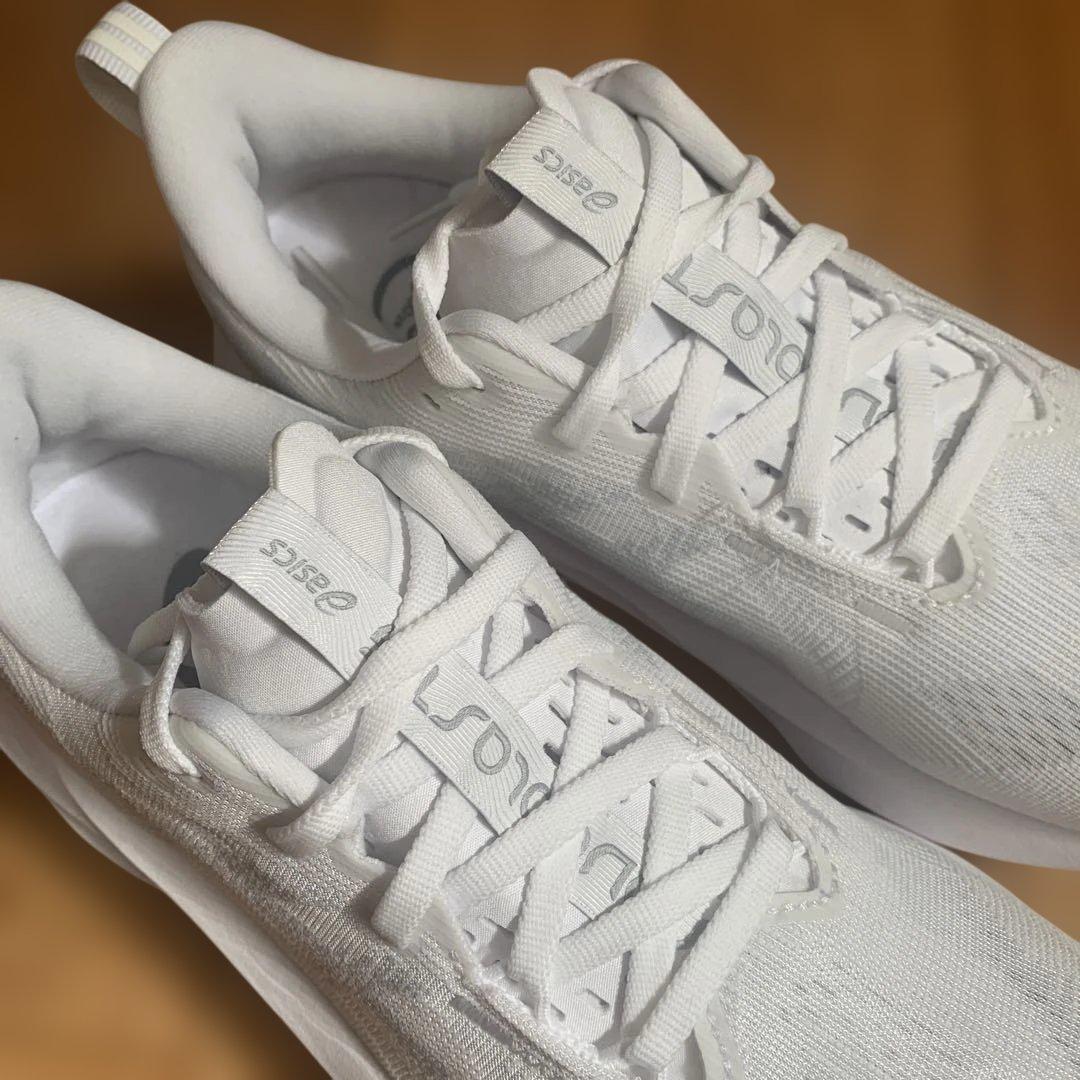 《美品》アシックス NOVABLAST 5 メンズ25.0 ランニングシューズ