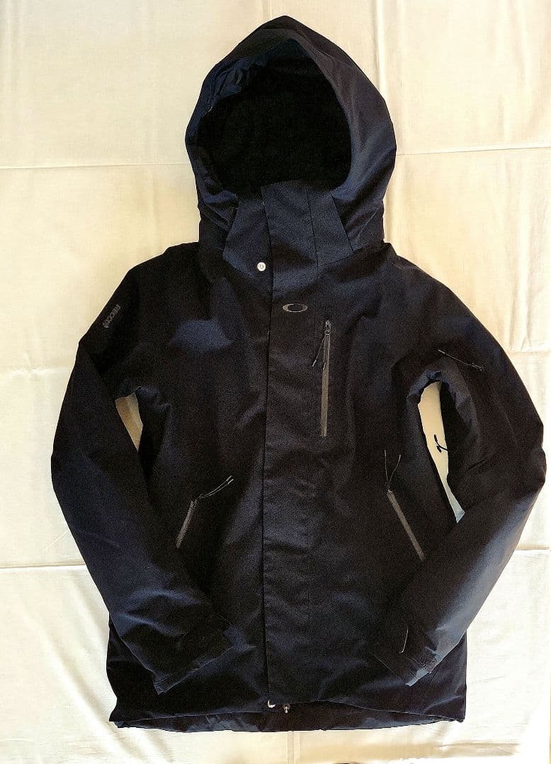 オークリー(OAKLEY)24-25年ボードウェアGore-Texジャケット中古 OAKLEY（オークリー） ◎ 24-25 OAKLEY CORE DIVISIONAL RC INSULATED