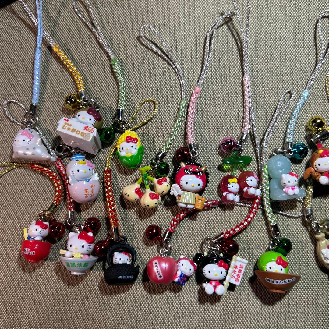 ご当地キティ　根付け　キーホルダー　ストラップ　チャーム　28点　まとめ売り ご当地キティ 山梨 さくらんぼ ハローキティ キティちゃん ストラップ
