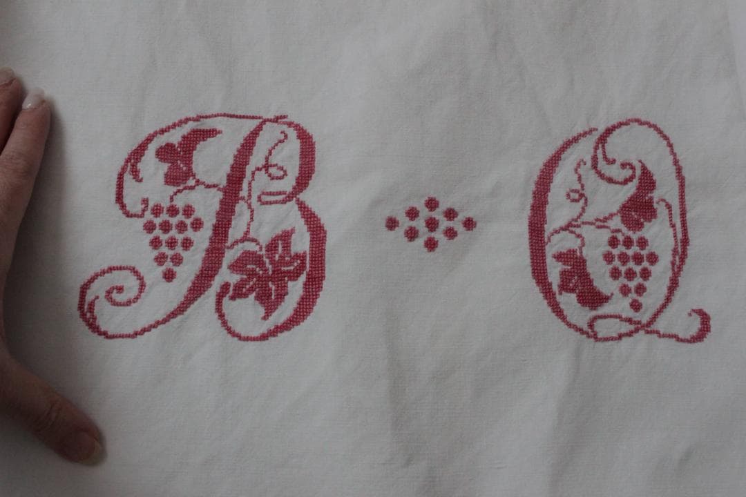 フランスアンティークイニシャルシーツ/モノグラム刺繍 - メルカリ