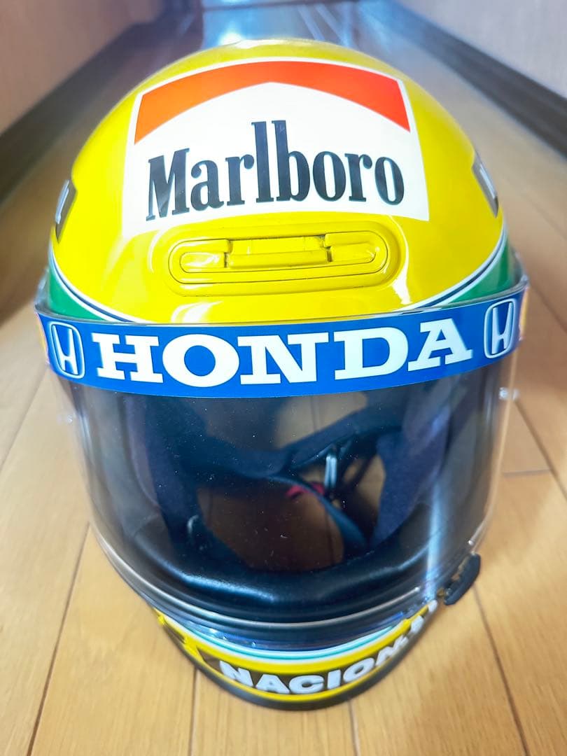 アイルトンセナ　ヘルメット マクラーレンF1時代にセナが使用した実物のヘルメットがオークションに
