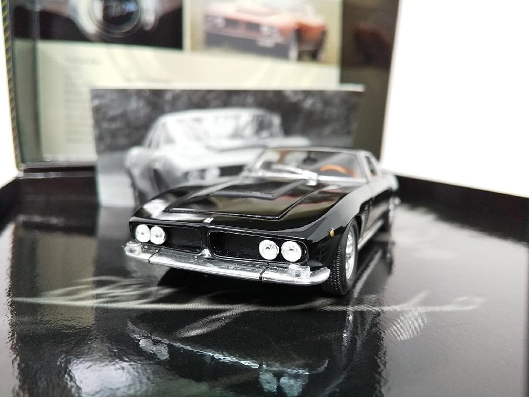 ミニチャンプス 1/43 イソグリフォ 7 litter 1968 モデルカー