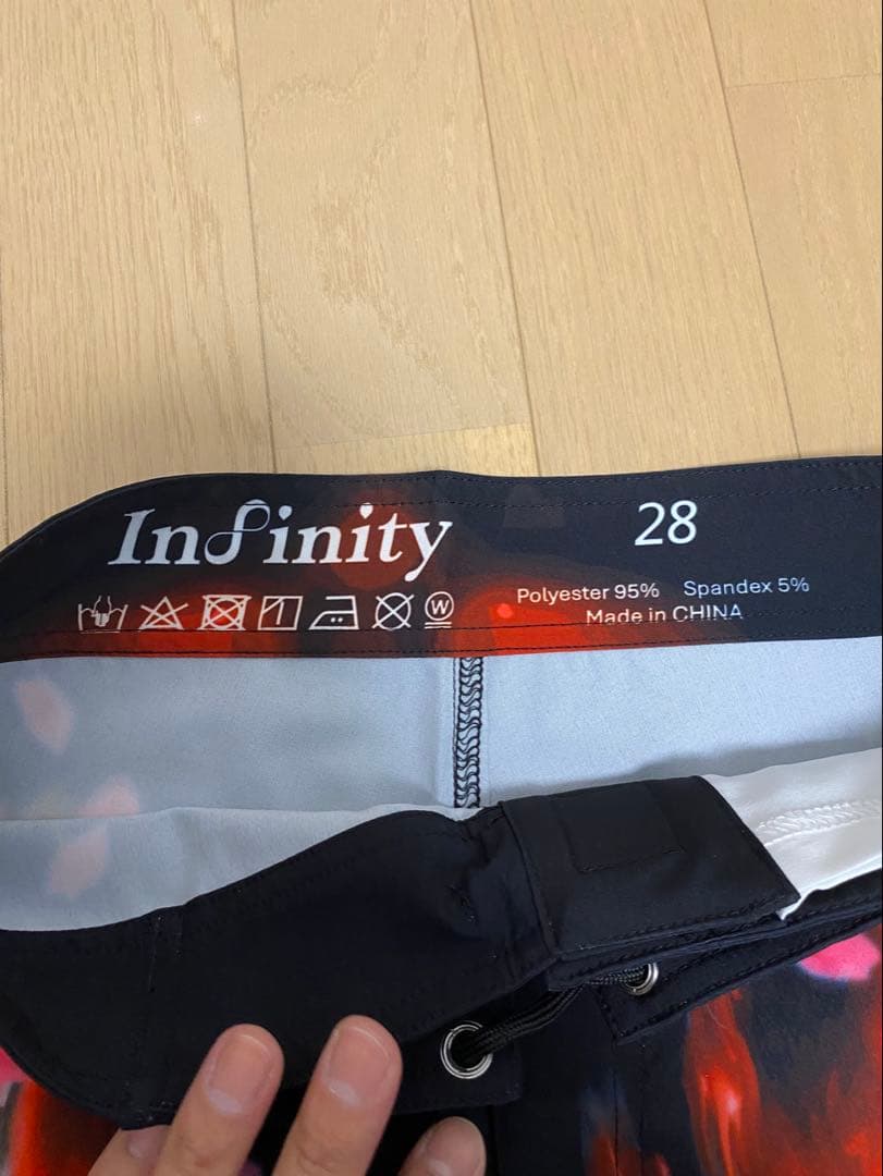 Infinity インフィニティ サーフパンツ28インチ 新品 - メルカリ