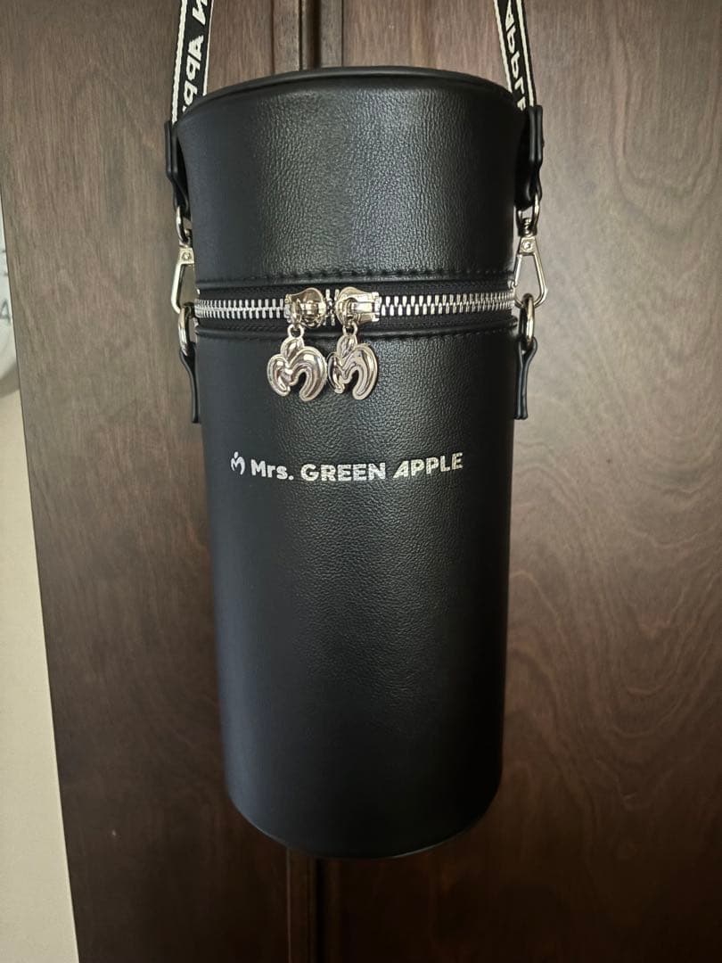 松山様専用Mrs.GREEN APPLEペンライトケース - メルカリ