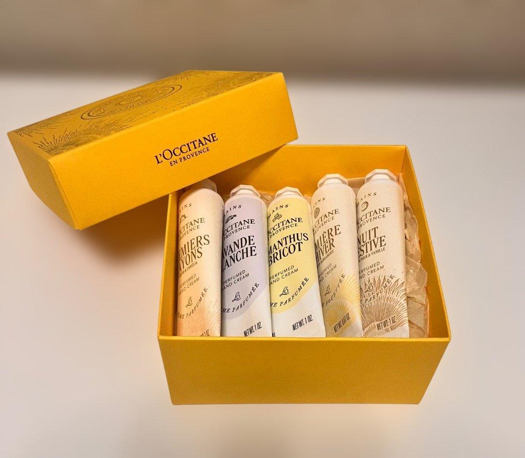 【新品・未使用】ロクシタンハンドクリーム５本セット➕おまけ ロクシタン、ギフト箱入りミニハンドクリームキット。ホリデー限定の