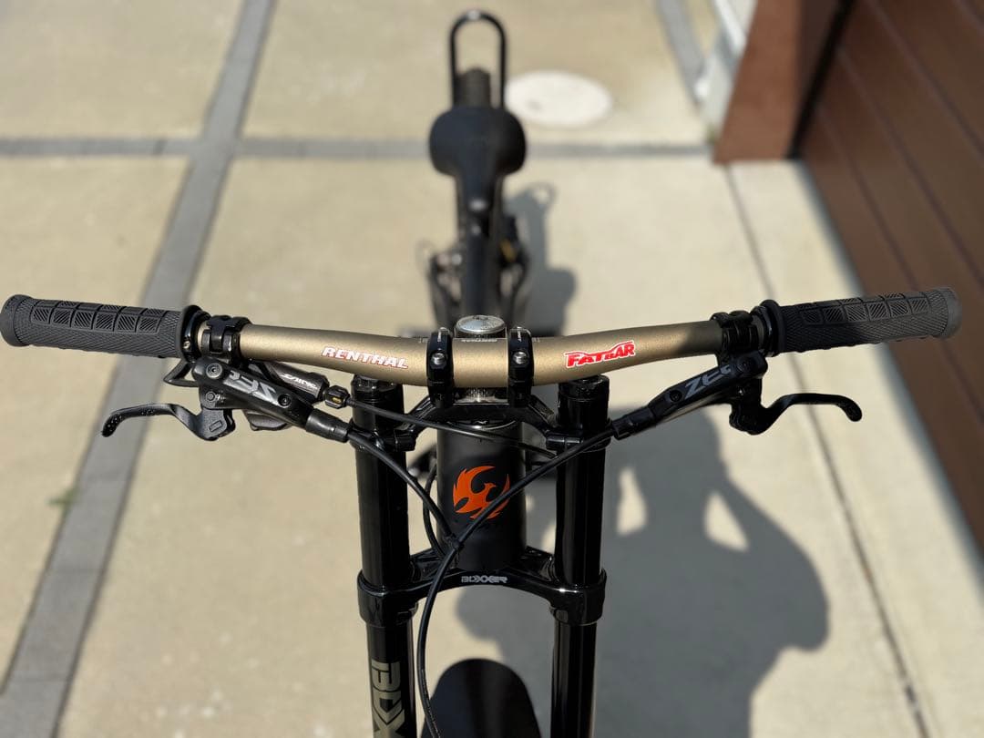 美品PIVOT PHOENIX DH Sサイズキッズ仕様