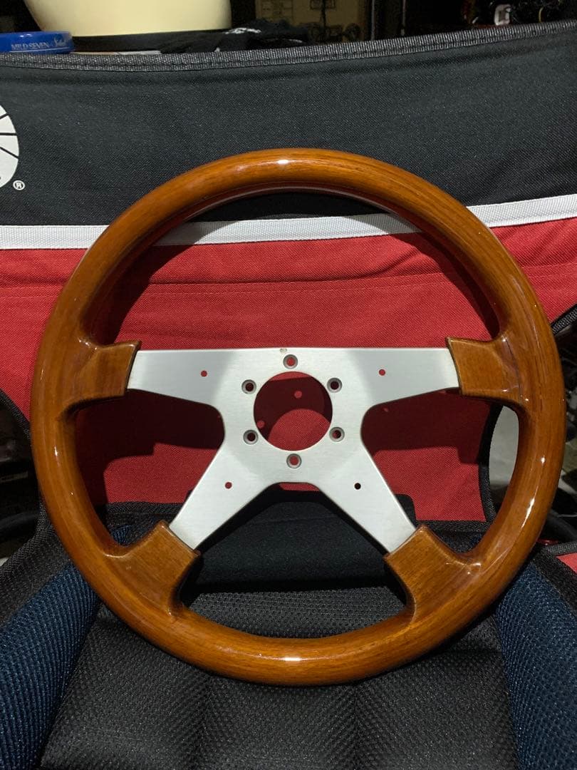 VICTOR ヴィクトール ステアリング 33パイ 赤カーボン風 ハンドル