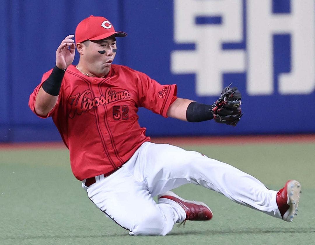 プロ支給品 実使用 末包昇大 広島カープ ゼット プロステイタス 外野手