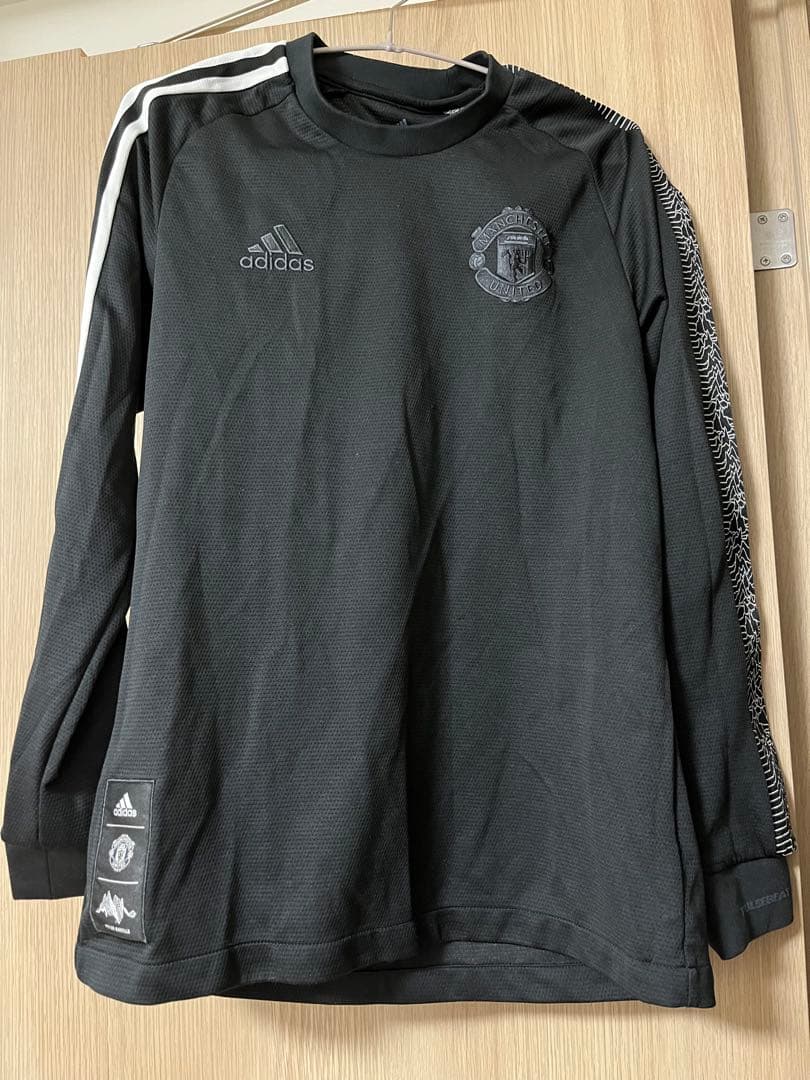 【MANCHESTER UNITED】アディダス×ピーターサヴィル adidas マンチェスター・ユナイテッド ピーター・サヴィル 長袖