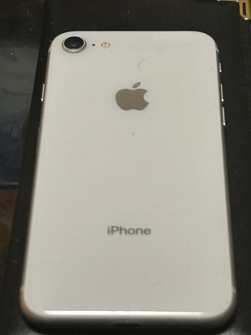 iPhone 8 ホワイト ジャンク - メルカリ