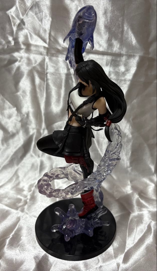 FF7 FF7 くじA賞 クラウド・ストライフ フィギュア エンド賞 ティファ