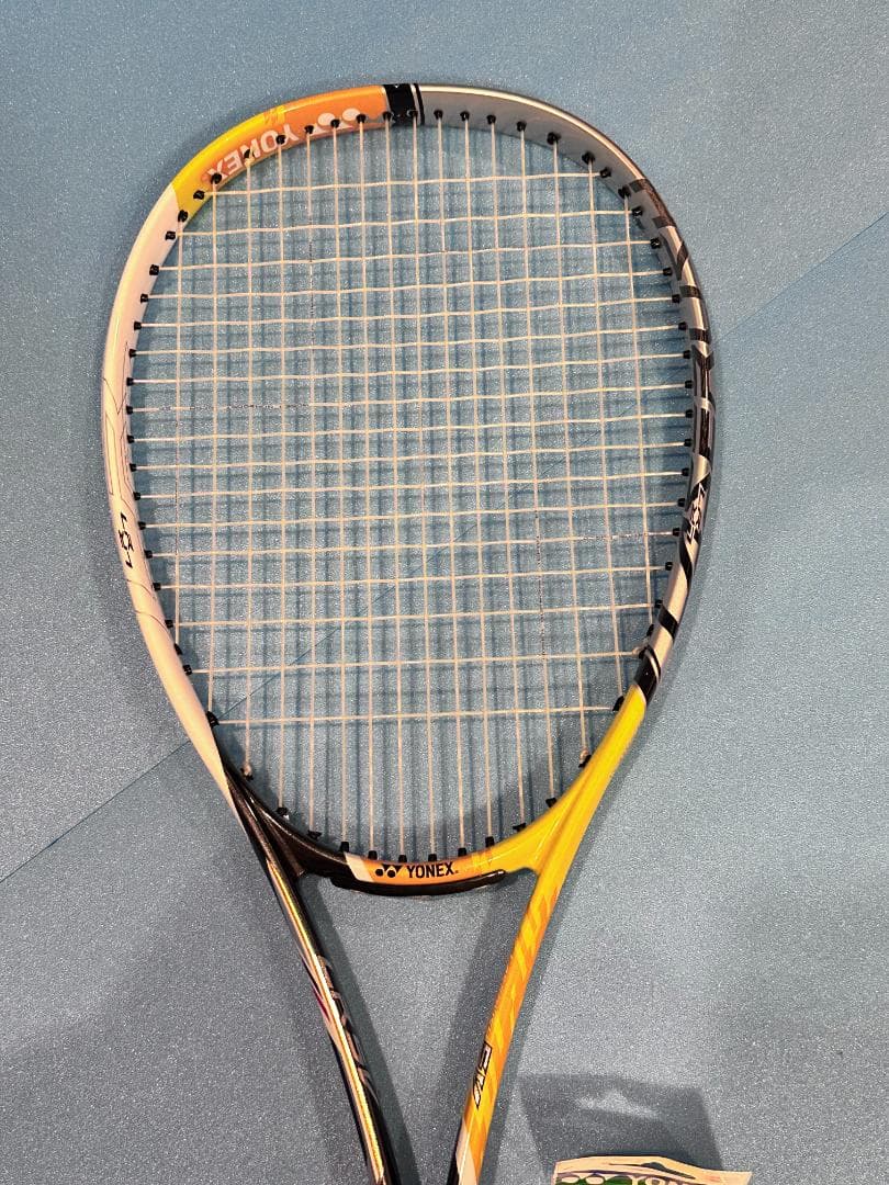 美品）YONEX レーザーラッシュ 5V ガムブースト（26ポンド） - メルカリ