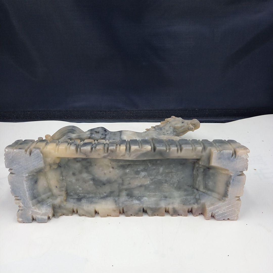 馬置物　天然石　石彫刻　手掘り　2.2kg