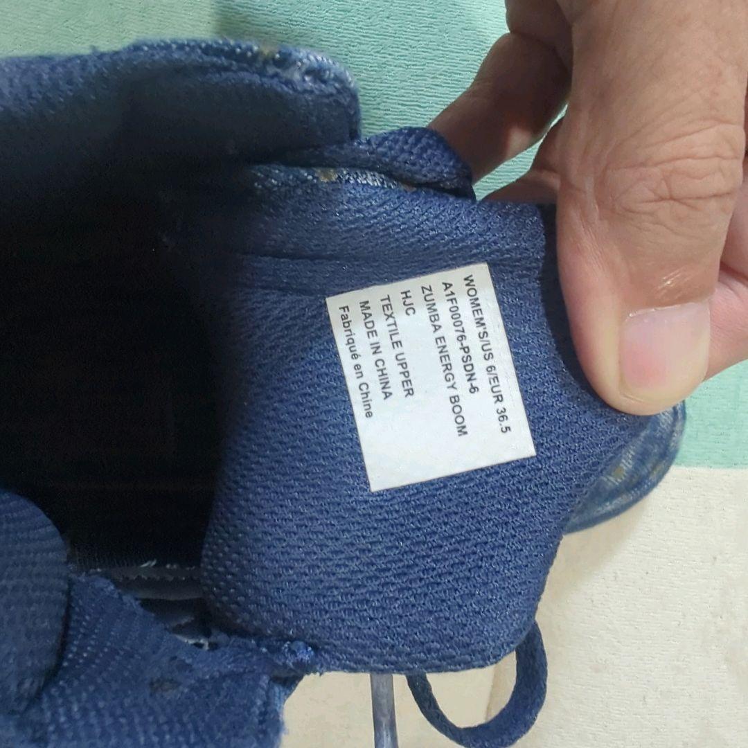 ズンバ　zumba スニーカーシューズ 人気即完売品　デニム 23.5cm