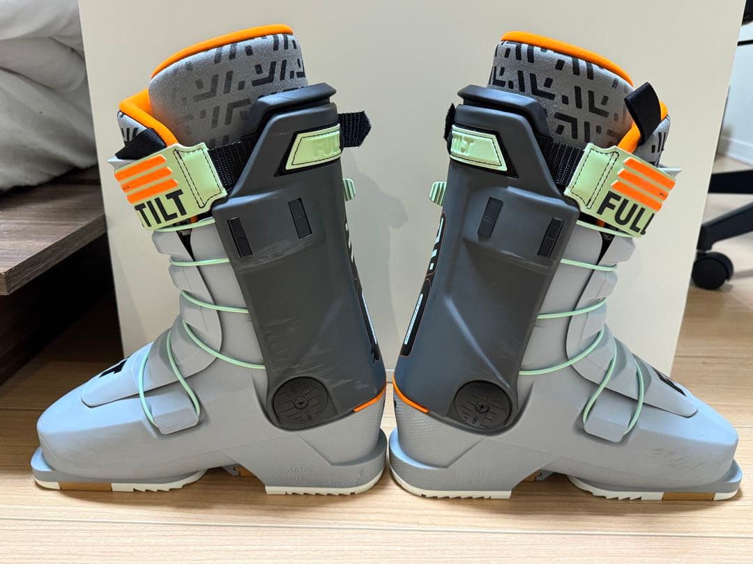 スキー FULL TILT TOM WALLISCH PRO 25.5cm