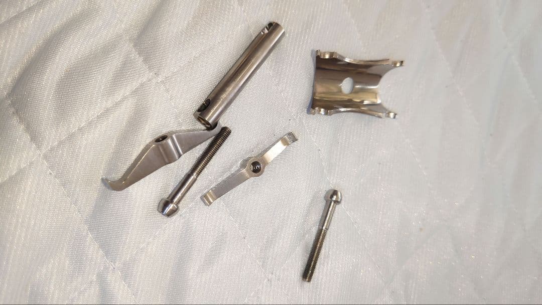 チタン製シートポスト 27.1mm 370mm