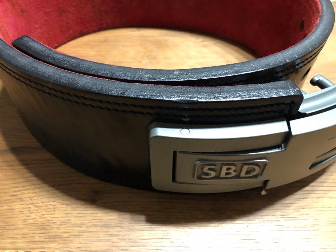 SBD パワーベルト 黒 レザー 13mm Lサイズ SBD トレーニング・パワーベルト ブラック・レッドLサイズ 13mm SBD