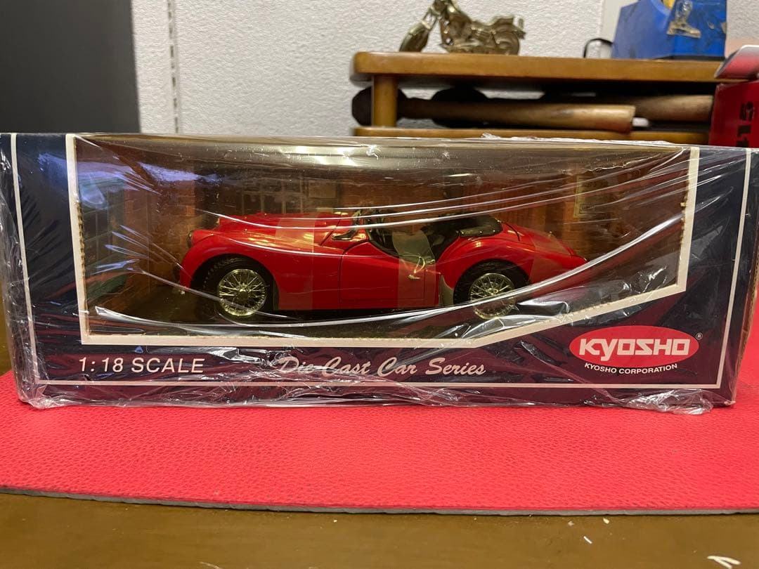 京商 (1/18) トライアンフ TR3A Kyosho (京商) Triumph TR3A 1/18