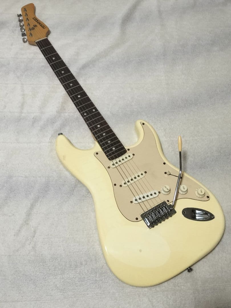 フェルナンデス ストラトキャスター アイボリー LE-1Z FERNANDES フェルナンデス LE-1Z 3S BLK/M エレキギター ストラト