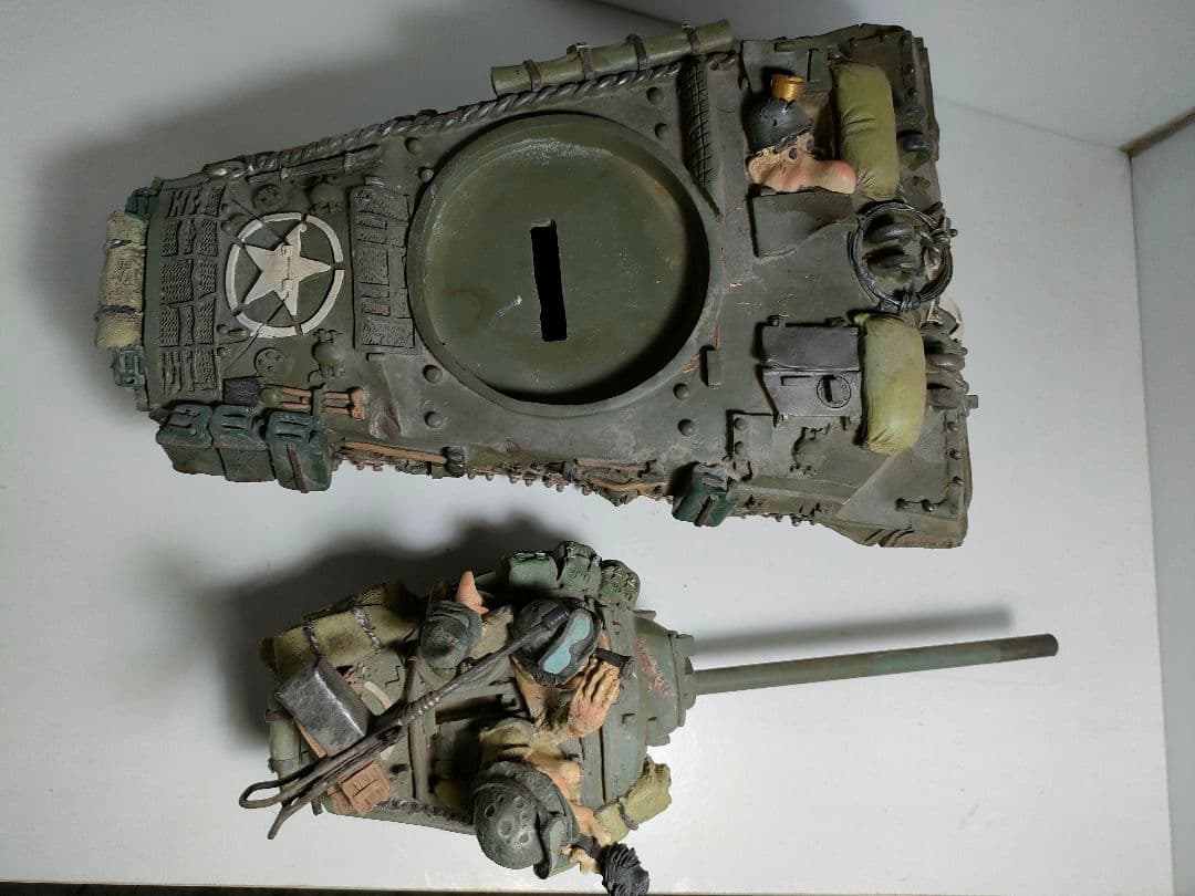 戦車 陶器 デフォルメ