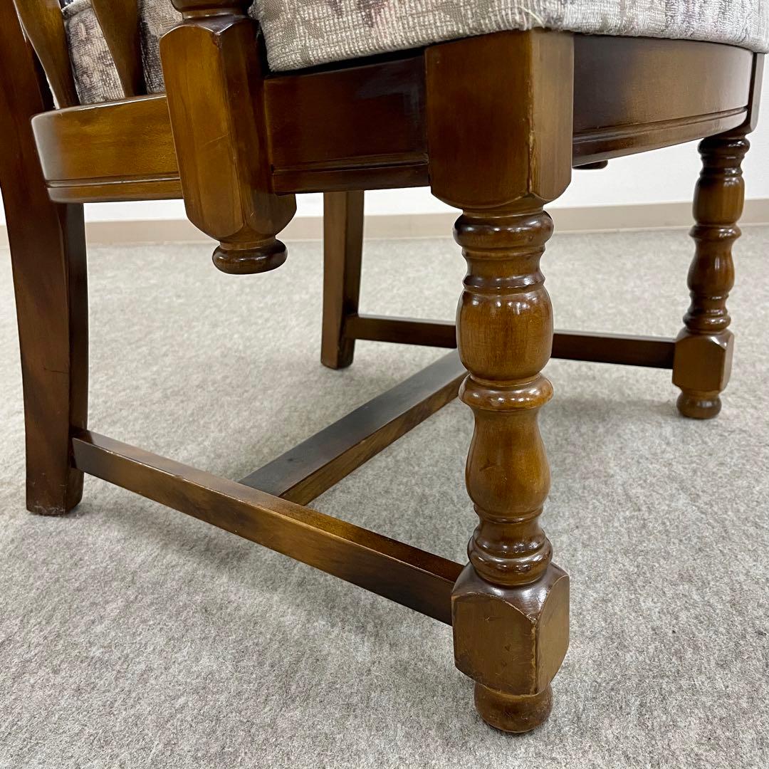 【カリモク】\"コロニアル\"CC3400 肘付食堂椅子 No.5