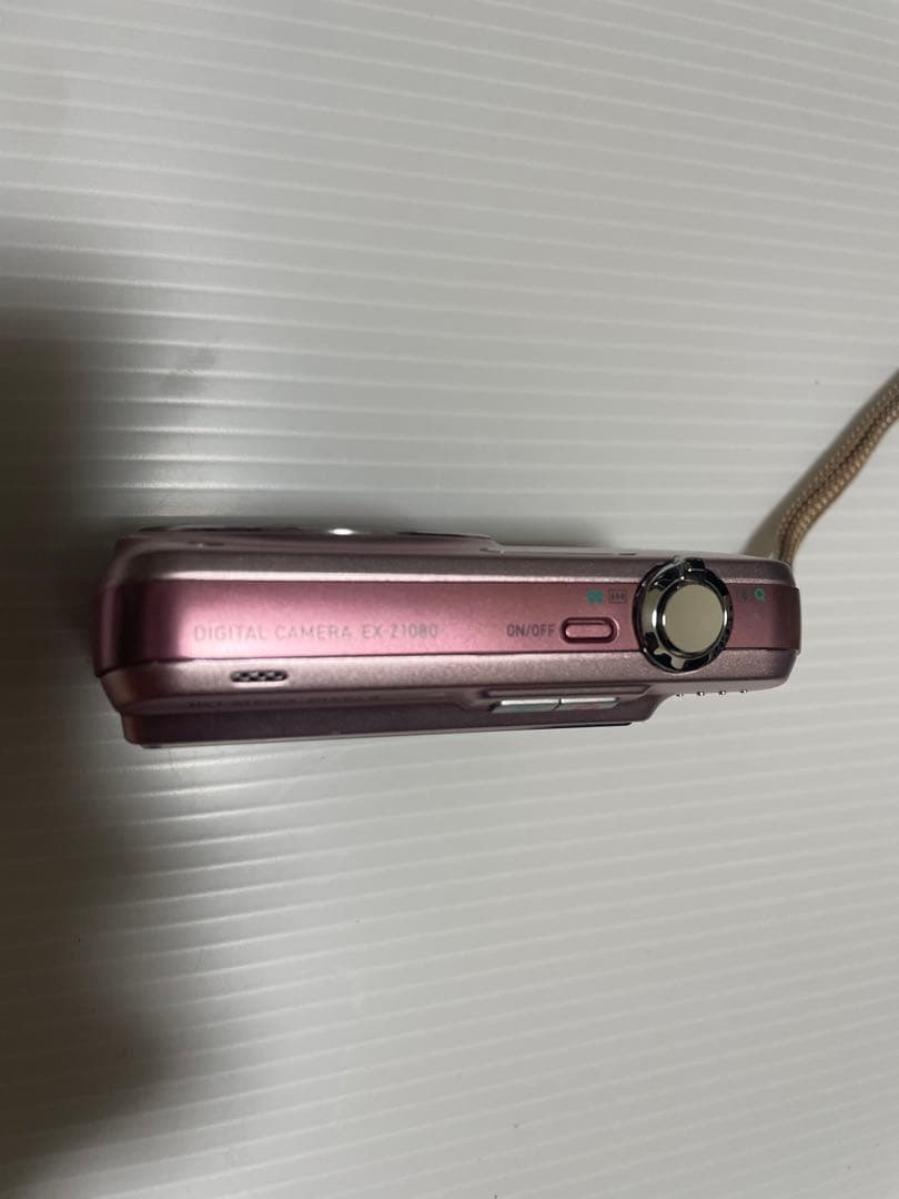 デジタルカメラ CASIO EXILIM 10.1MEGA PIXELS EX-Z1080