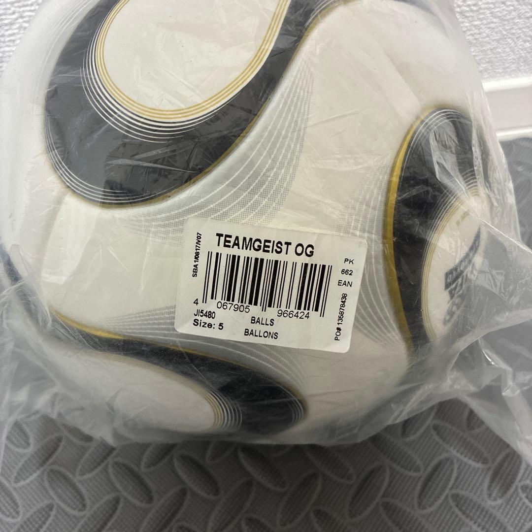 入手困難✨UMBRO/アンブロ 1966年 サッカーボール 18枚手縫 レプリカ