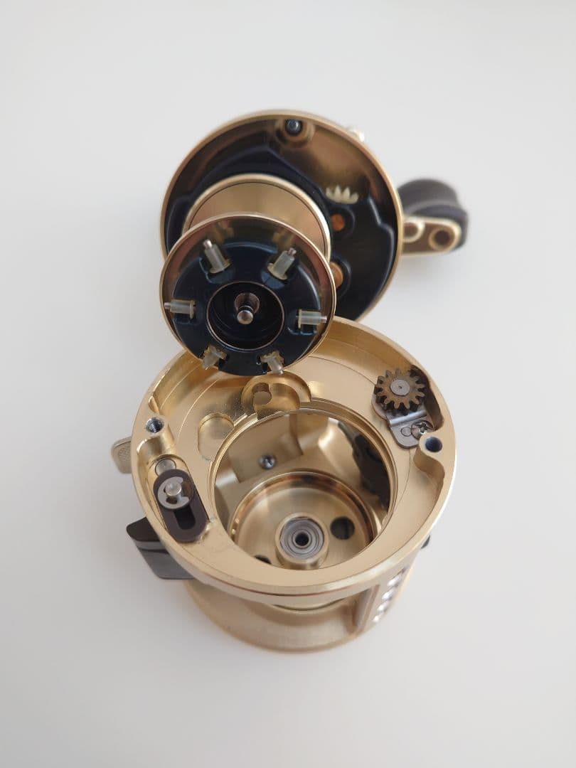 SHIMANO シマノ カルカッタ 101XTジャンク品 SHIMANO シマノ