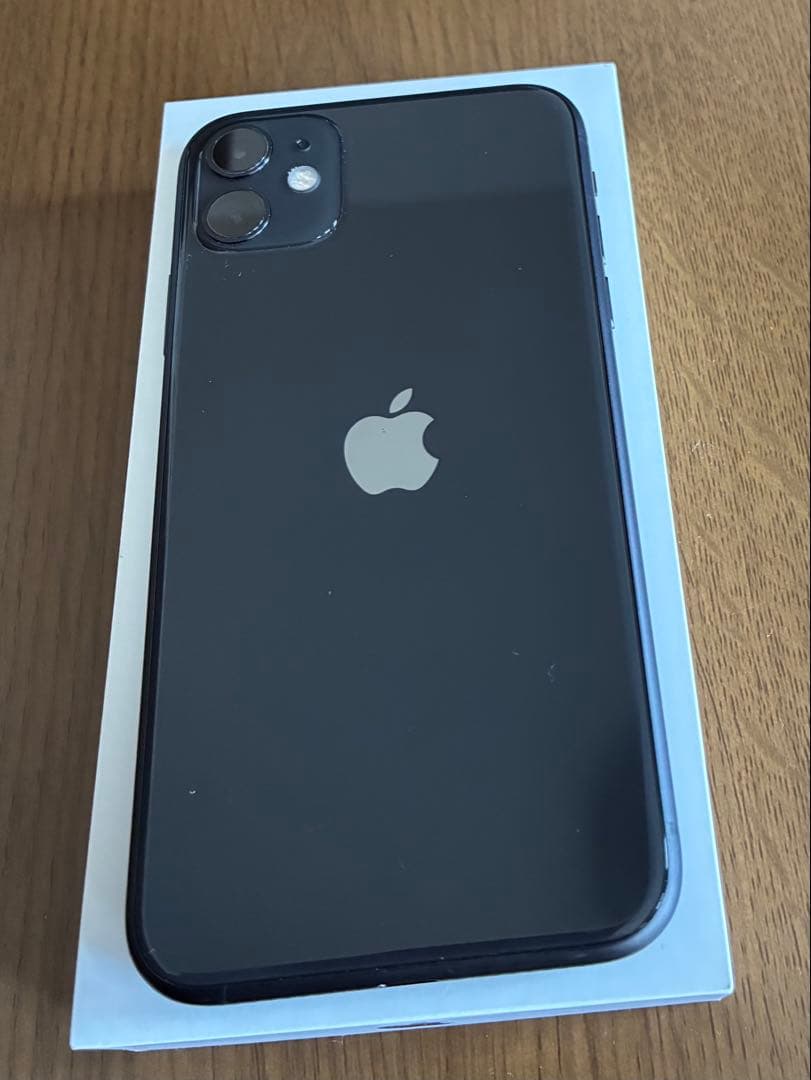 iPhone 11 128GB ブラック本体 Amazon.com: Apple iPhone 11, US Version, 128GB, Black - Unlocked