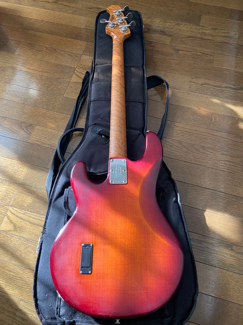 MUSICMAN StingRay 2012 Limited Edition - メルカリ