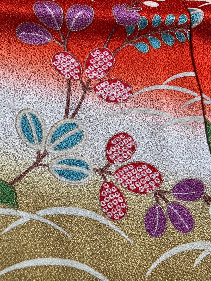 七五三 七歳祝い着 高級正絹着物 古典柄 立涌 籠目 波文 蝶菊梅萩 三段