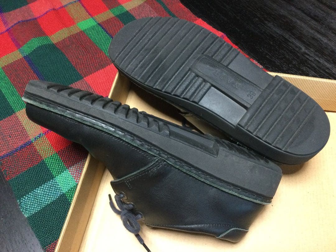 NAOT ブラックレザー ローファー39 - 靴一 番 安い 通販
