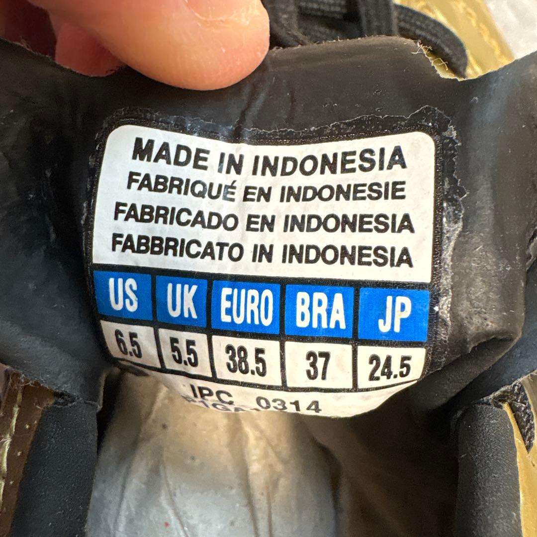 ウェーブ イグニタス 3 SL HG 金/黒 24.5cm