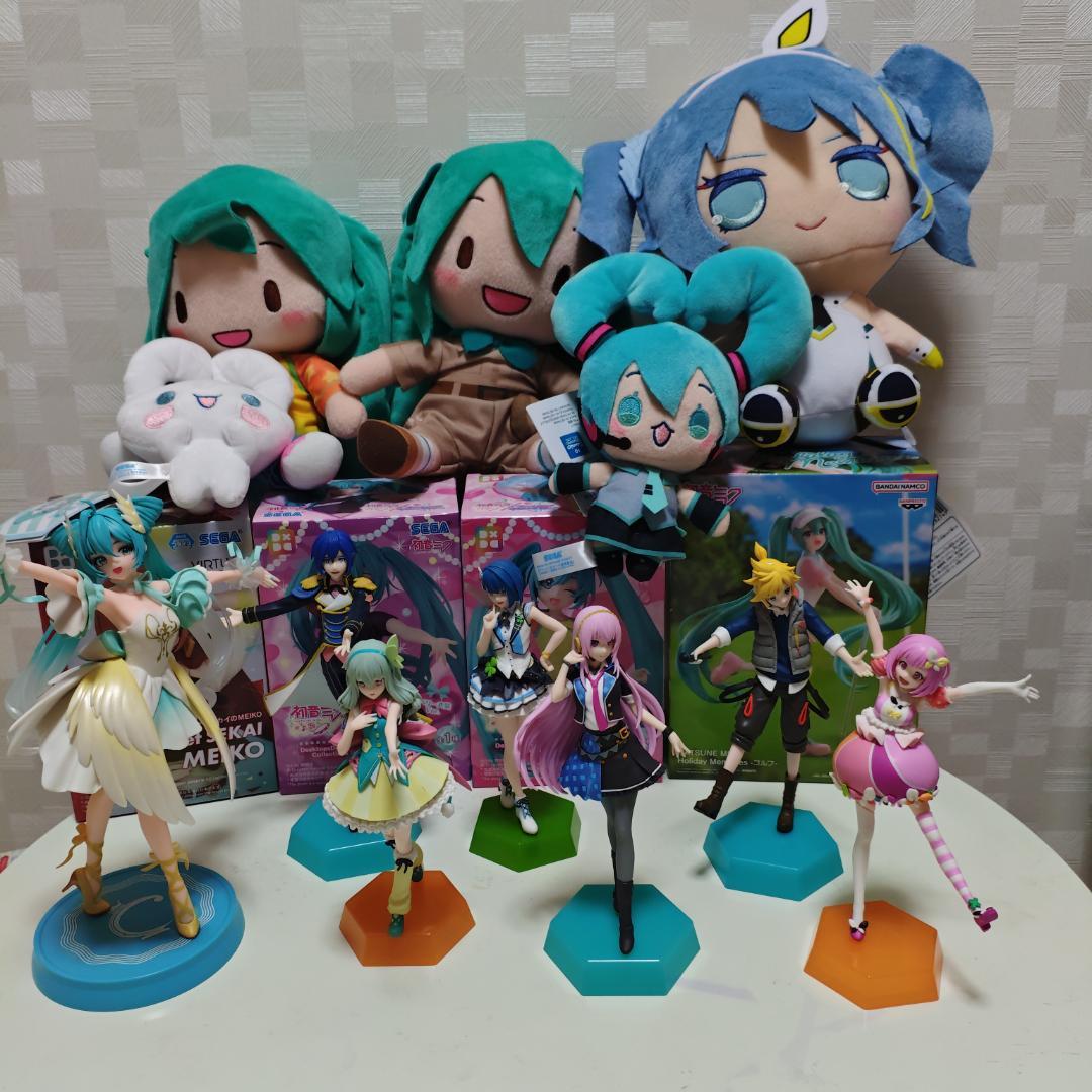初音ミク プロジェクトセカイ フィギュアセット　ぬいぐるみ　美少女　まとめ売り 15th Anniversaryをお祝いする天使衣装の「初音ミク」がミニフィギュア