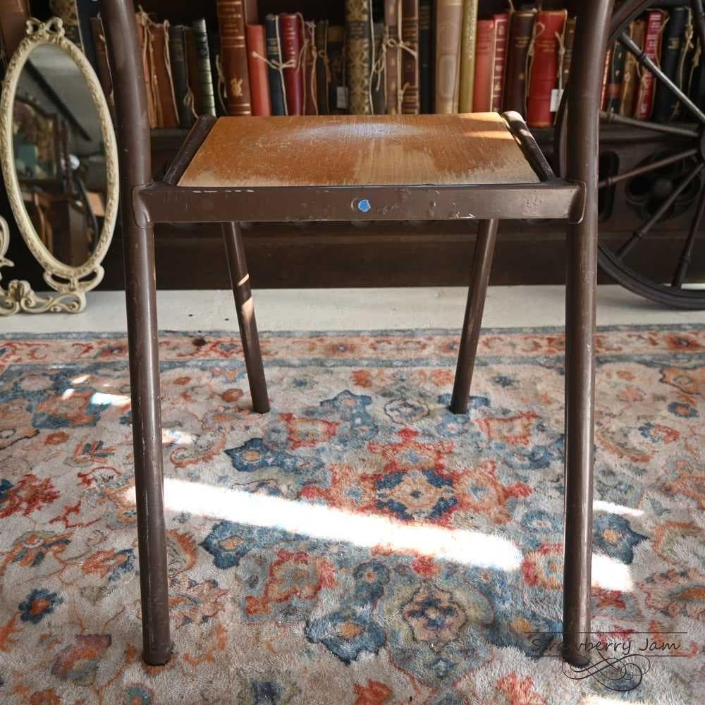 L3710-4-3 フランスヴィンテージ スクールチェア スタッキングチェア