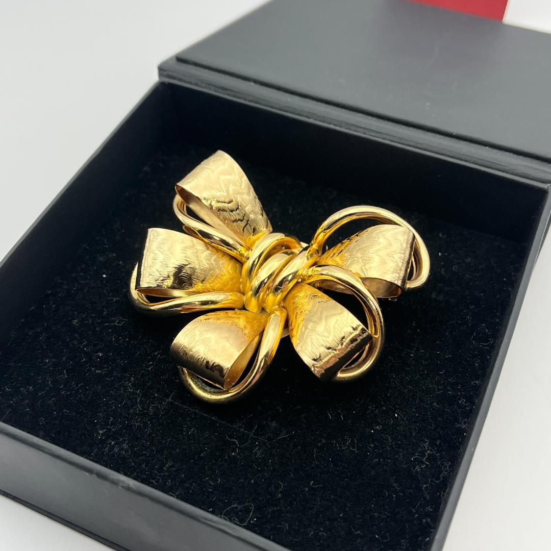 グロッセ☆DIPLOME D'HONNEUR 1937 パリ万博 リボンブローチ - メルカリ