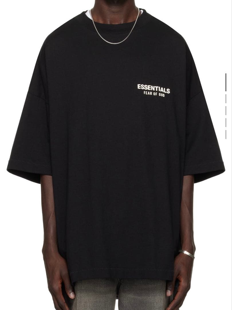 フィアオブゴッド エッセンシャルズ クラシック Tシャツ ジェット ブラック セール】＜FEAR OF GOD ESSENTIALS＞クラシック Tシャツ（Tシャツ
