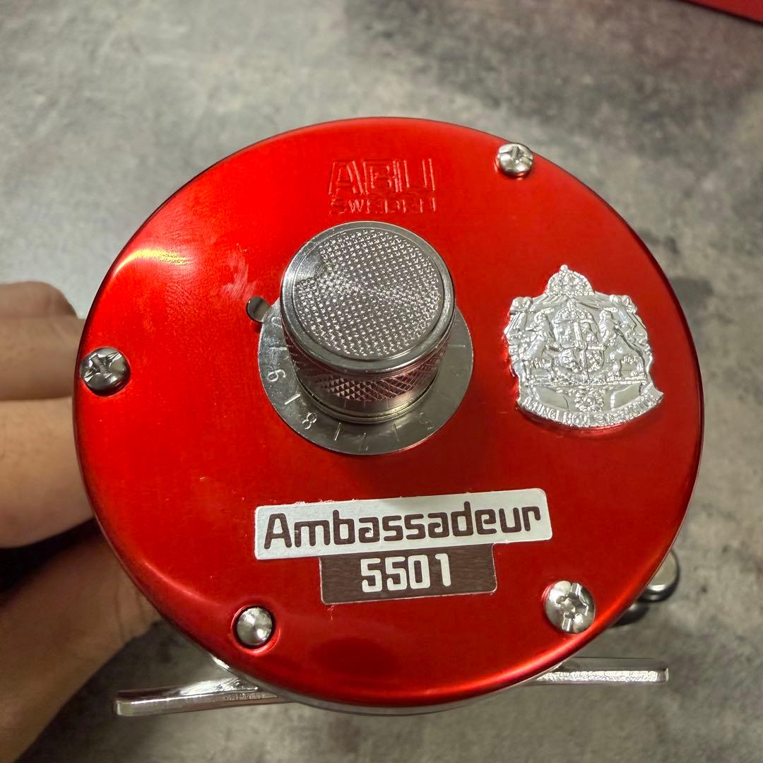 アブガルシアAmbassadeur 5501C ファクトリーチューンレッド激レア